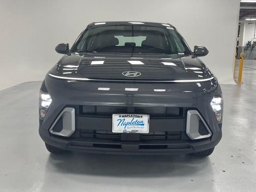 2025 Hyundai KONA SE