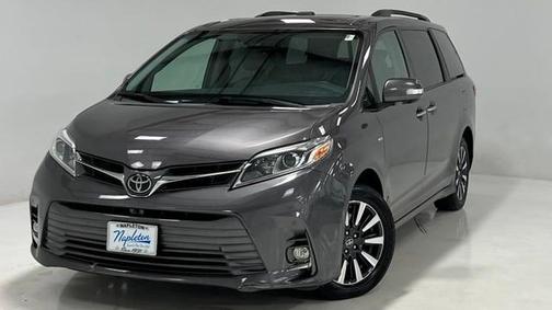 Photo 1 of 27 of 2019 Toyota Sienna Limited Premium