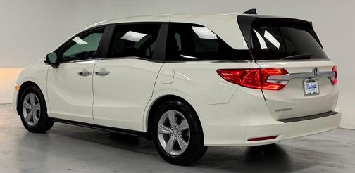 White 2019 Honda Odyssey EX-L