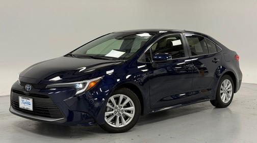 2025 Toyota Corolla Hybrid XLE