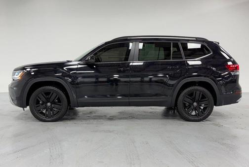 2022 Volkswagen Atlas 3.6L SE w/Technology
