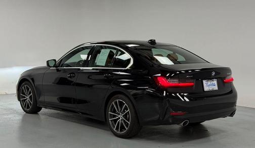 2022 BMW 330 i xDrive