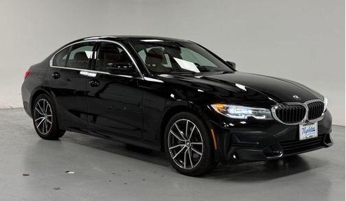 2022 BMW 330 i xDrive