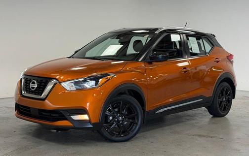 2020 Nissan Kicks SR