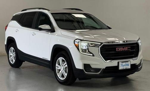 Summit White 2024 GMC Terrain SLE