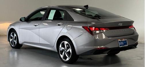 Metal 2023 Hyundai ELANTRA SEL