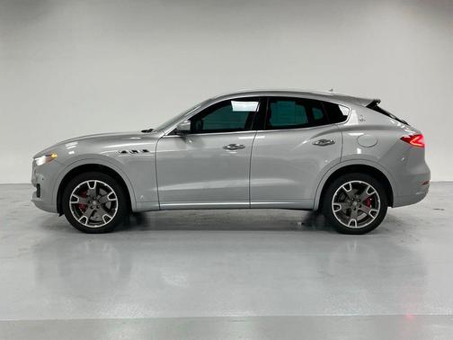 2017 Maserati Levante Base