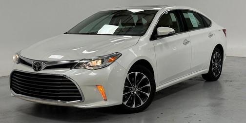 Blizzard Pearl 2018 Toyota Avalon XLE Premium
