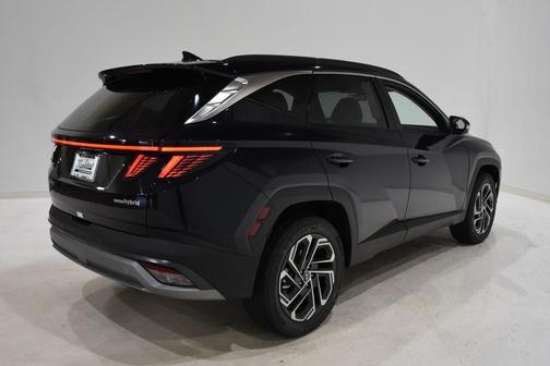 Deep Sea 2026 Hyundai TUCSON Hybrid Limited