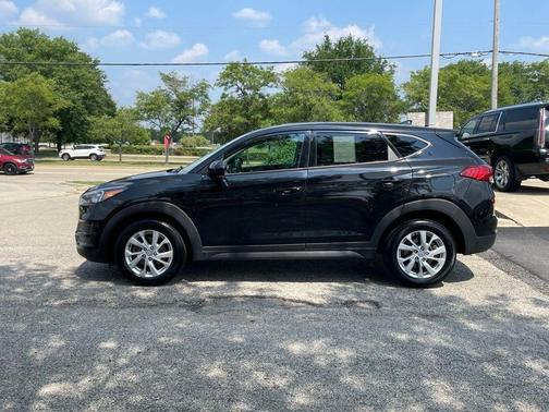 2021 Hyundai TUCSON SE