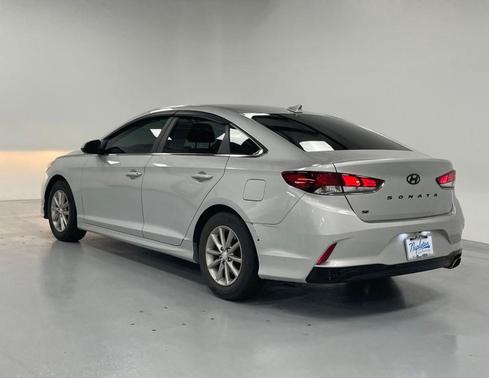 2018 Hyundai SONATA SE