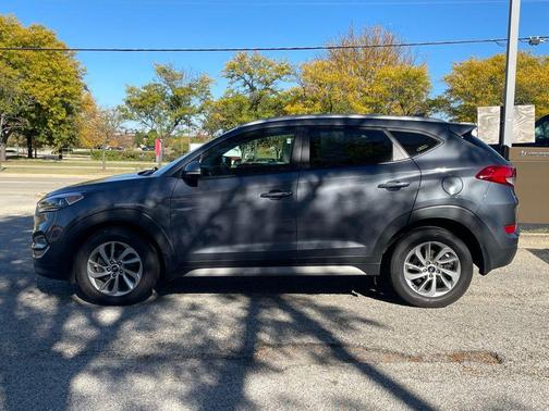 2017 Hyundai TUCSON SE Plus