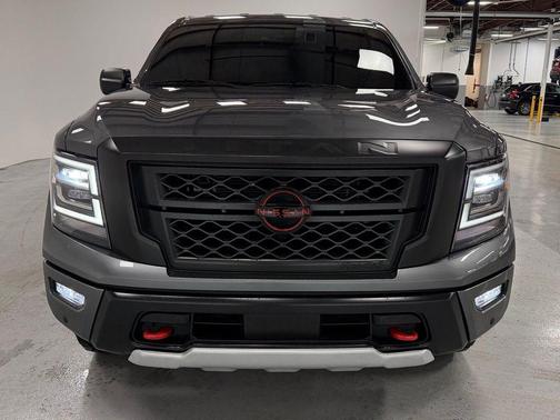 2024 Nissan Titan PRO-4X
