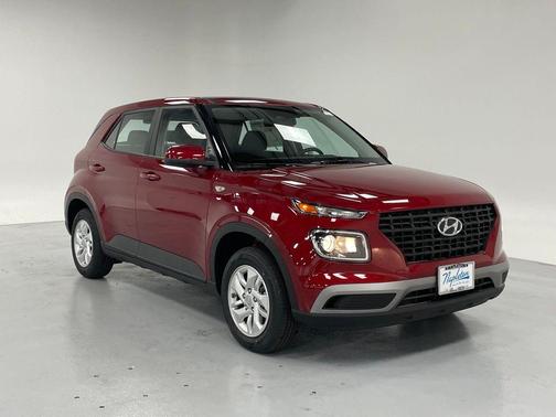 2025 Hyundai VENUE SE