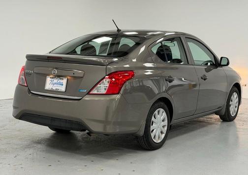 2015 Nissan Versa 1.6 S+