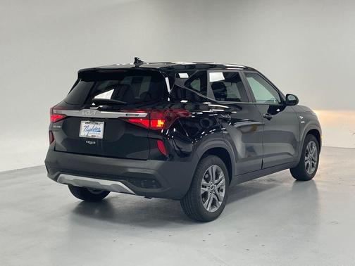 2023 Kia Seltos LX