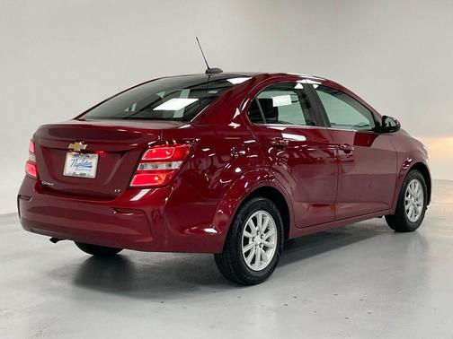 2017 Chevrolet Sonic LT