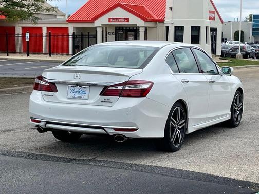 2017 Honda Accord Touring