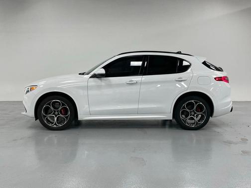 2021 Alfa Romeo Stelvio Ti Sport
