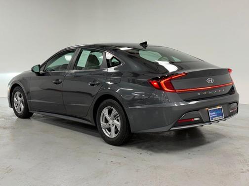 2022 Hyundai SONATA SE