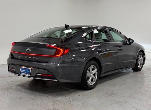 2022 Hyundai SONATA SE