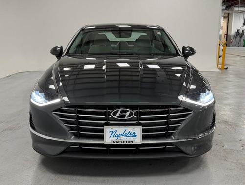 2022 Hyundai SONATA SE