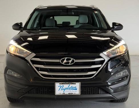 Black Noir Pearl 2018 Hyundai TUCSON SEL