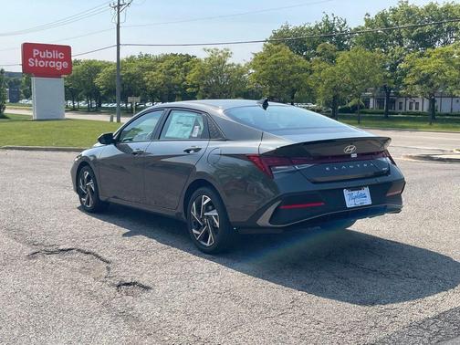 2025 Hyundai ELANTRA HEV SEL Sport