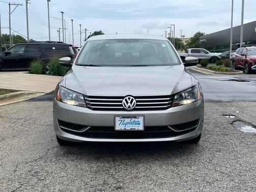 2014 Volkswagen Passat 1.8T S