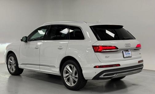 2023 Audi Q7 55 Premium Plus