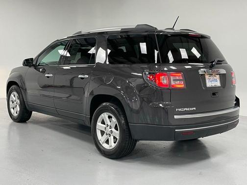 2016 GMC Acadia SLE-2