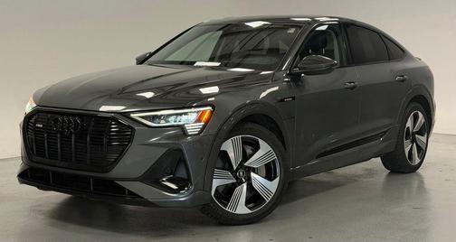 Daytona Gray Pearl Effect 2021 Audi e-tron Prestige