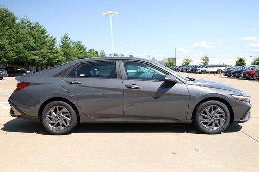 2025 Hyundai ELANTRA HEV Blue