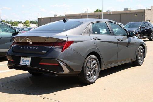 2025 Hyundai ELANTRA HEV Blue