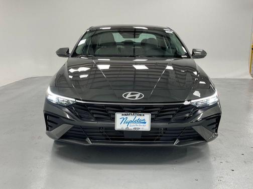 2025 Hyundai ELANTRA HEV Limited