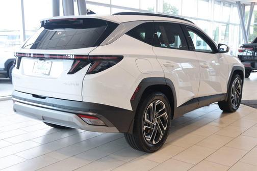 Pearl 2026 Hyundai TUCSON Plug-In Hybrid Limited