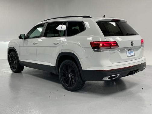 2022 Volkswagen Atlas 3.6L SE w/Technology