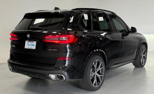 Black Sapphire Metallic 2023 BMW X5 xDrive40i