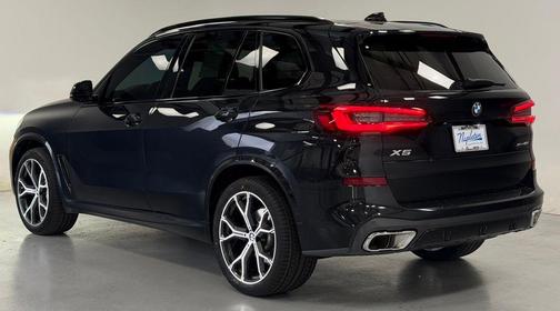 Black Sapphire Metallic 2023 BMW X5 xDrive40i
