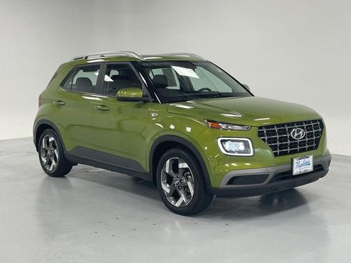 2020 Hyundai VENUE SEL