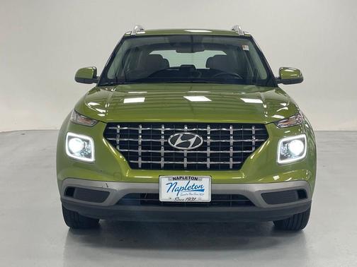 2020 Hyundai VENUE SEL