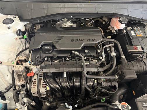 Atlas 2024 Hyundai KONA SE