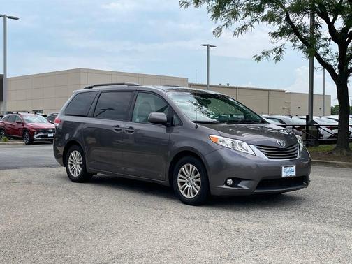 2014 Toyota Sienna L