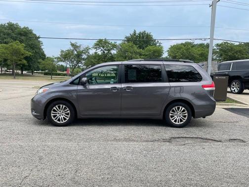 2014 Toyota Sienna L