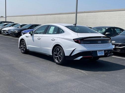 2025 Hyundai SONATA SEL