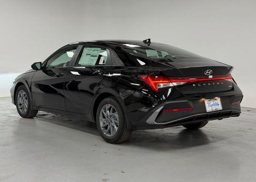 2026 Hyundai ELANTRA HEV Blue