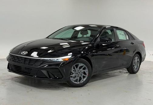 2026 Hyundai ELANTRA HEV Blue