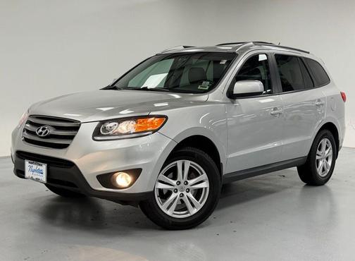 2012 Hyundai SANTA FE SE