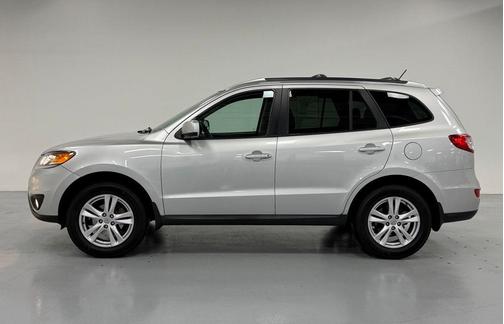 2012 Hyundai SANTA FE SE