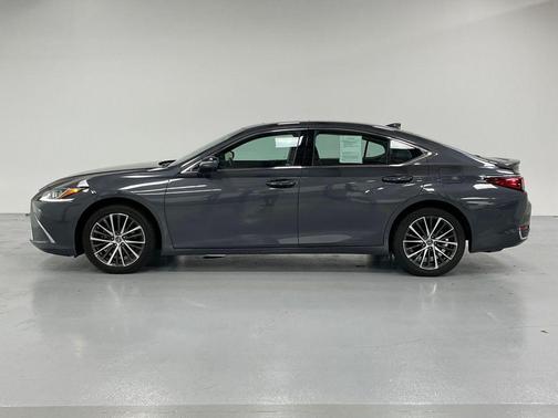 2022 Lexus ES 250 Luxury
